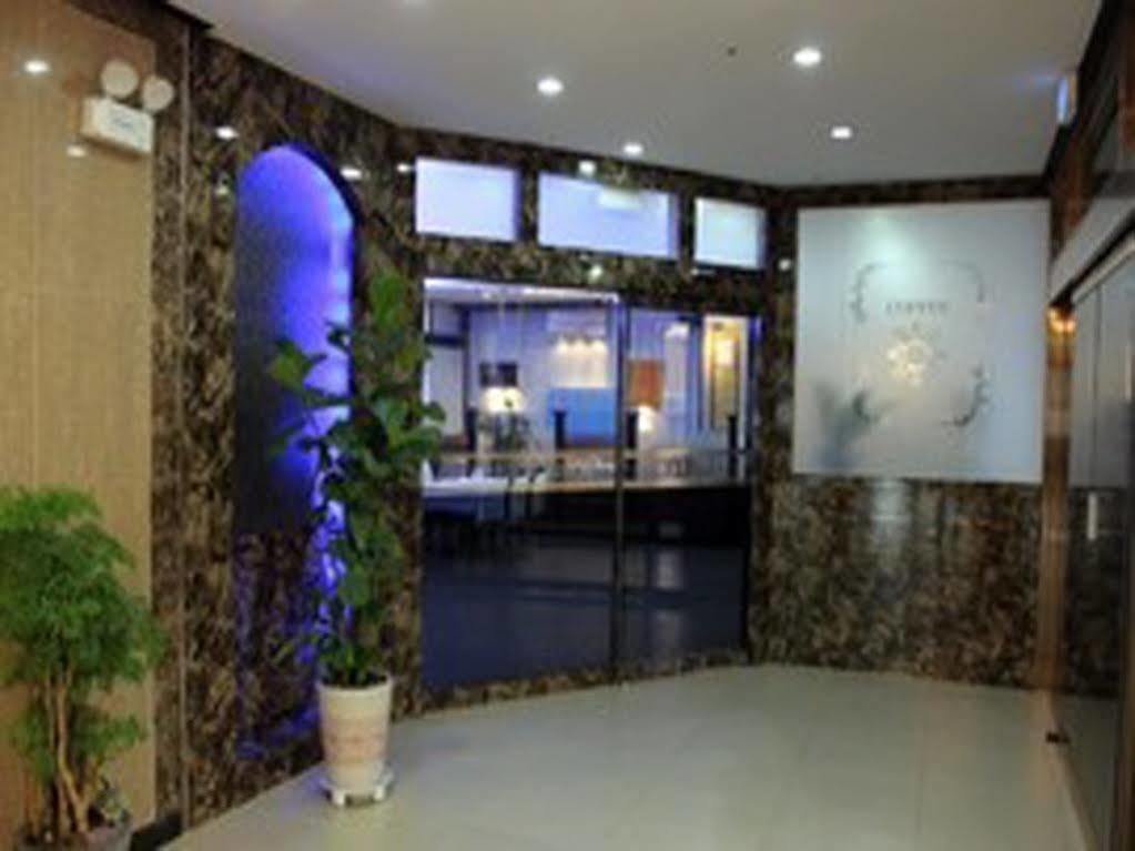 Uijeongbu Tourist Hotel ภายนอก รูปภาพ